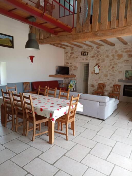 Longere Berrichonne, Calme Absolu, 13 Personnes Villa Saint-Pierre-les-Etieux Luaran gambar